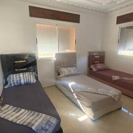 Big Appartement In Ksar Sgher And Close Ksar es Sghir Εξωτερικό φωτογραφία